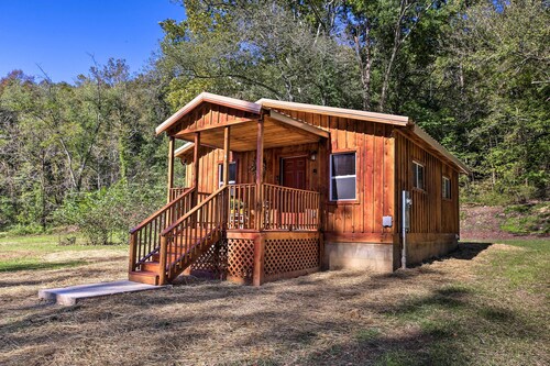Silver Creek Cabin w/ Hiking < 1 Mi to Town!