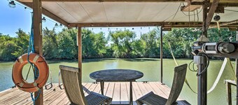 Bay Access & Dock: Riverfront Tivoli Escape