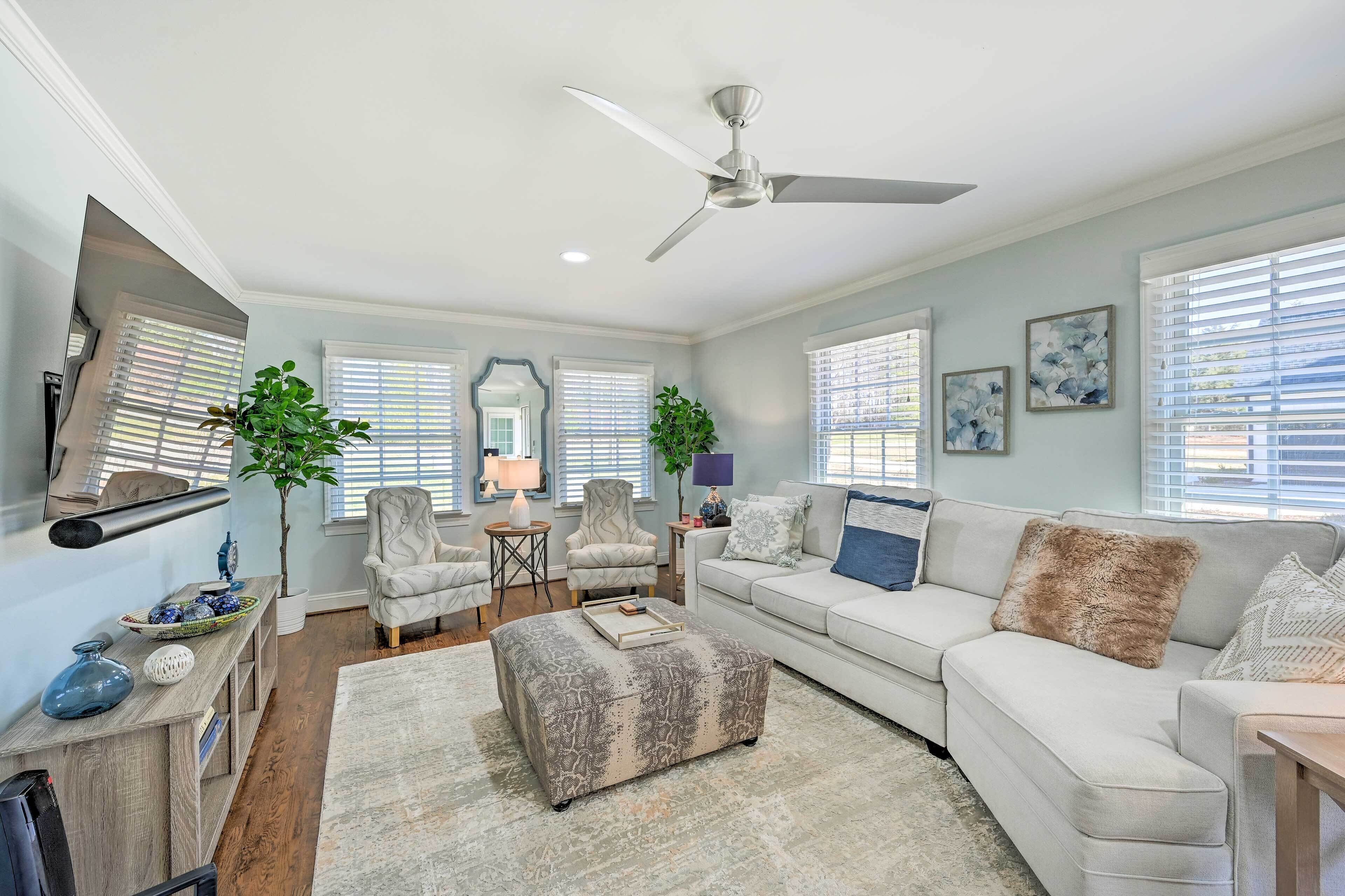 Ranch-style Home 7 Mi to Downtown Greensboro!