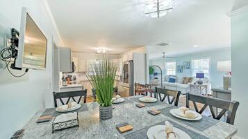 House (2 Bedrooms) | Front of property