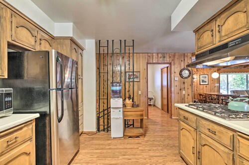 Riverfront Home Near Yosemite National Park!