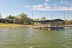 Interior - Rustic Lake Buchanan Hideaway w/ Game Room & Grill (Tow)