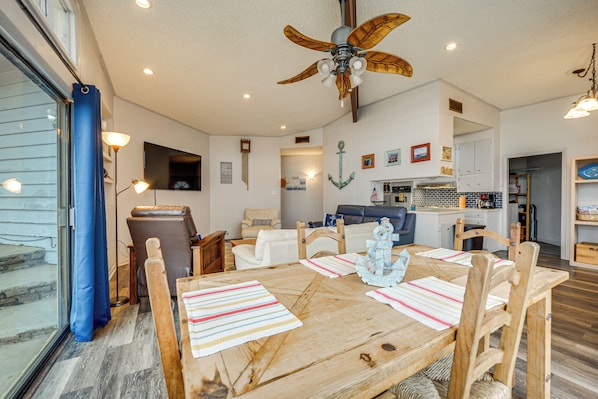 House (3 Bedrooms) | Interior - Rustic Lake Buchanan Hideaway w/ Game Room & Grill (Tow)