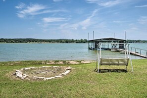 House (3 Bedrooms) | Interior - Rustic Lake Buchanan Hideaway w/ Game Room & Grill (Tow)