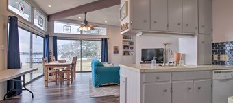 Rustic Lake Buchanan Hideaway w/ Game Room & Grill