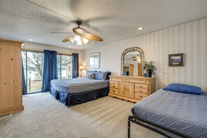 House (3 Bedrooms) | Interior - Rustic Lake Buchanan Hideaway w/ Game Room & Grill (Tow)