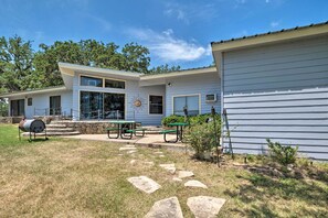 House (3 Bedrooms) | Interior - Rustic Lake Buchanan Hideaway w/ Game Room & Grill (Tow)