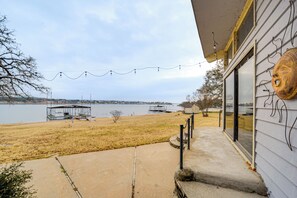 House (3 Bedrooms) | Interior - Rustic Lake Buchanan Hideaway w/ Game Room & Grill (Tow)