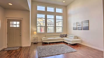 Apartemen (3 Bedrooms) | Interior