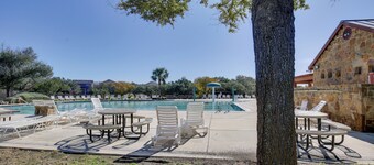 San Antonio Getaway w/ Deck, Fenced-in Yard!