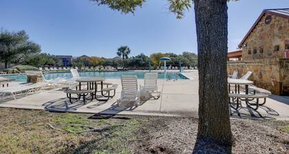 San Antonio Getaway w/ Deck, Fenced-in Yard!