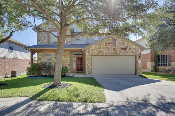4 Mi To Tpc San Antonio: Cozy Getaway W/ Deck! - San Antonio, TX