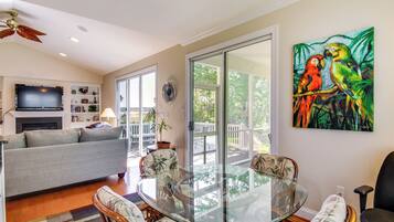 ุงูู
ูุดุฃุฉ ู
ู ุงูุฏุงุฎู