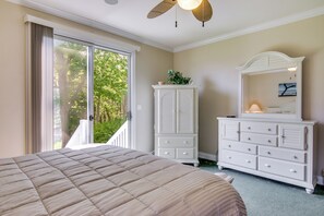 House (3 Bedrooms) | Interior - 4 Mi to Fenwick Island: Home w/ Pool Access & Deck (Selbyville)