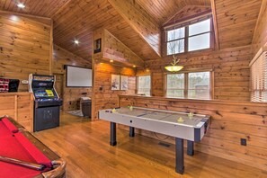 Interior - Sevierville Cabin w/ Hot Tub + Large Deck! (Sevierville)