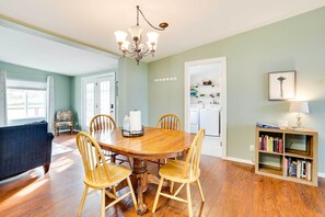 Interior - Serene Sequim Retreat w/ Deck: Pets Welcome! (Sequim)
