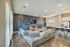 Interior - Stylish Houston Townhome ~ 3 Mi to Downtown! (Houston)