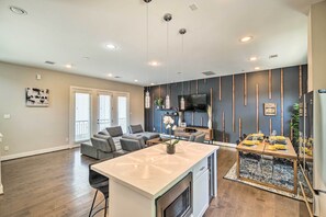 Interior - Stylish Houston Townhome ~ 3 Mi to Downtown! (Houston)