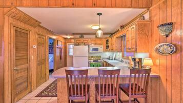 House (1 Bedroom) | Interior