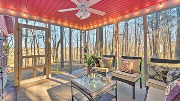 House (1 Bedroom) | Interior