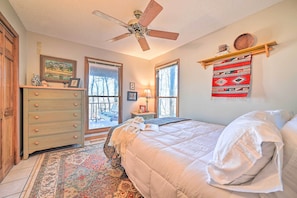 House (1 Bedroom) | Interior - Serene Cabin w/ Riverfront Views & Access! (Fayetteville)