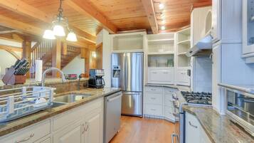 Rumah (4 Bedrooms) | Interior