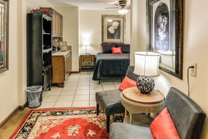 House (4 Bedrooms) | Interior - 15 Mi to University of Memphis: Getaway w/ Games (Southaven)