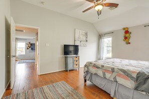 House (5 Bedrooms) | Interior