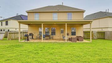 House (5 Bedrooms) | Interior