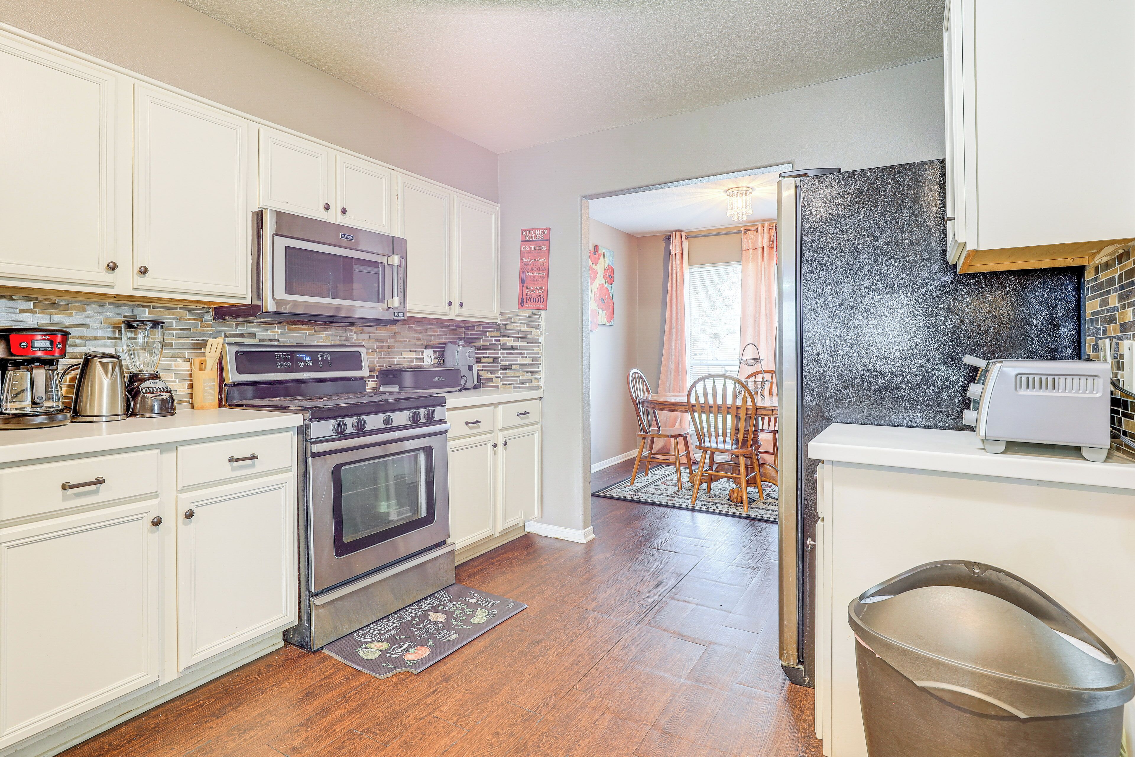 House (5 Bedrooms) | Interior