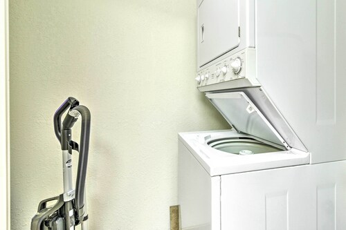 Spacious Condo w/ Balcony, 4 Mi to Beach!