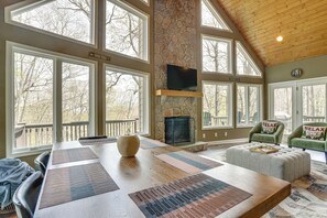 House (4 Bedrooms) | Interior