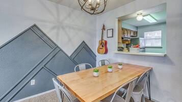 Apartment (2 Bedrooms) | Bahagian dalam