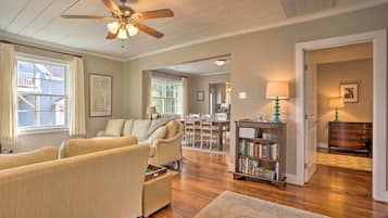 Cottage (3 Bedrooms) | Interior