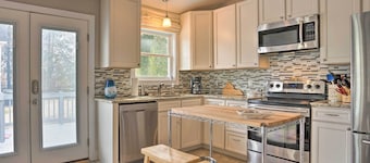 Urbanna Cottage w/ Private Yard & Water Views