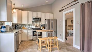 Cottage (3 Bedrooms) | Interior