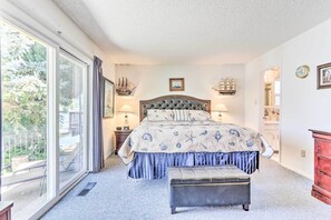 House (2 Bedrooms) | Interior - Wine Country Oasis w/ Waterfront Terrace & Dock! (Clearlake Oaks)