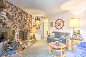House (2 Bedrooms) | Interior - Wine Country Oasis w/ Waterfront Terrace & Dock! (Clearlake Oaks)