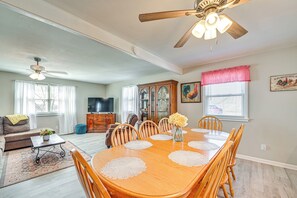 House (3 Bedrooms) | Interior - Welcoming Kentucky Home w/ Sprawling Views! (Williamstown)