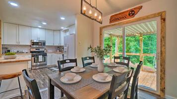 House (4 Bedrooms) | Interior