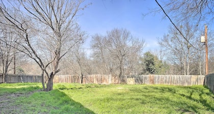 West San Antonio Home: Near Dtwn Attractions!