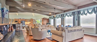 Waterfront House w/ Glacial Views - Near Downtown!