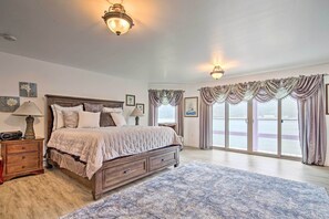 House (4 Bedrooms) | Interior - Waterfront House w/ Glacial Views - Near Downtown! (Juneau)