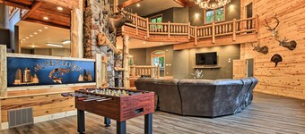 Waterfront Lake Mille Lacs Lodge w/ Deck + Grill!