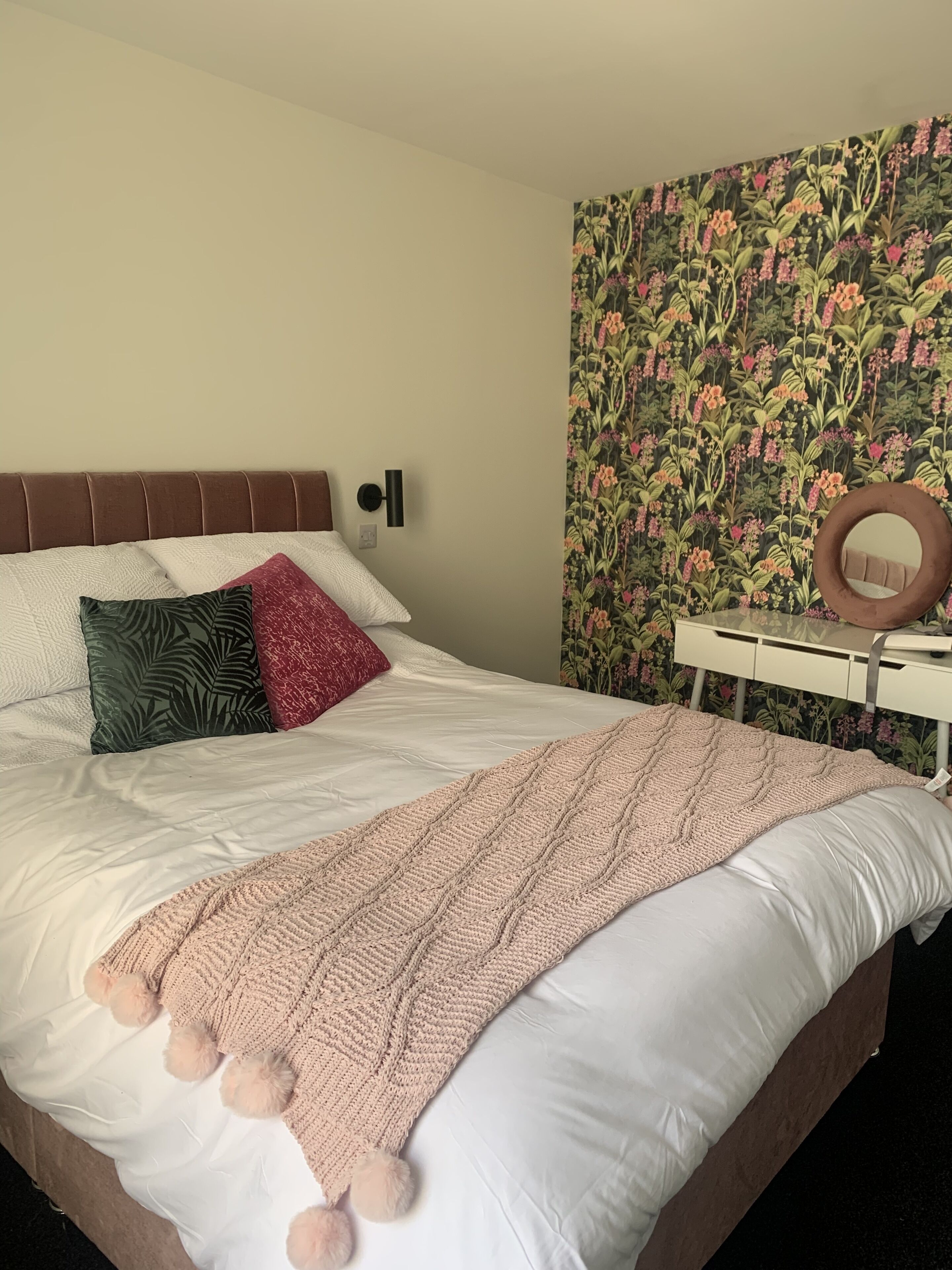 Comfort Room | Free WiFi