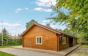 Exterior - Awesome home in Fårvang with sauna (Fårvang)
