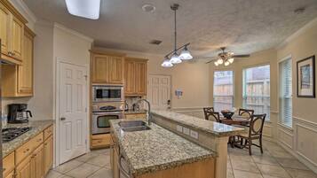 Apartment (4 Bedrooms) | Interior