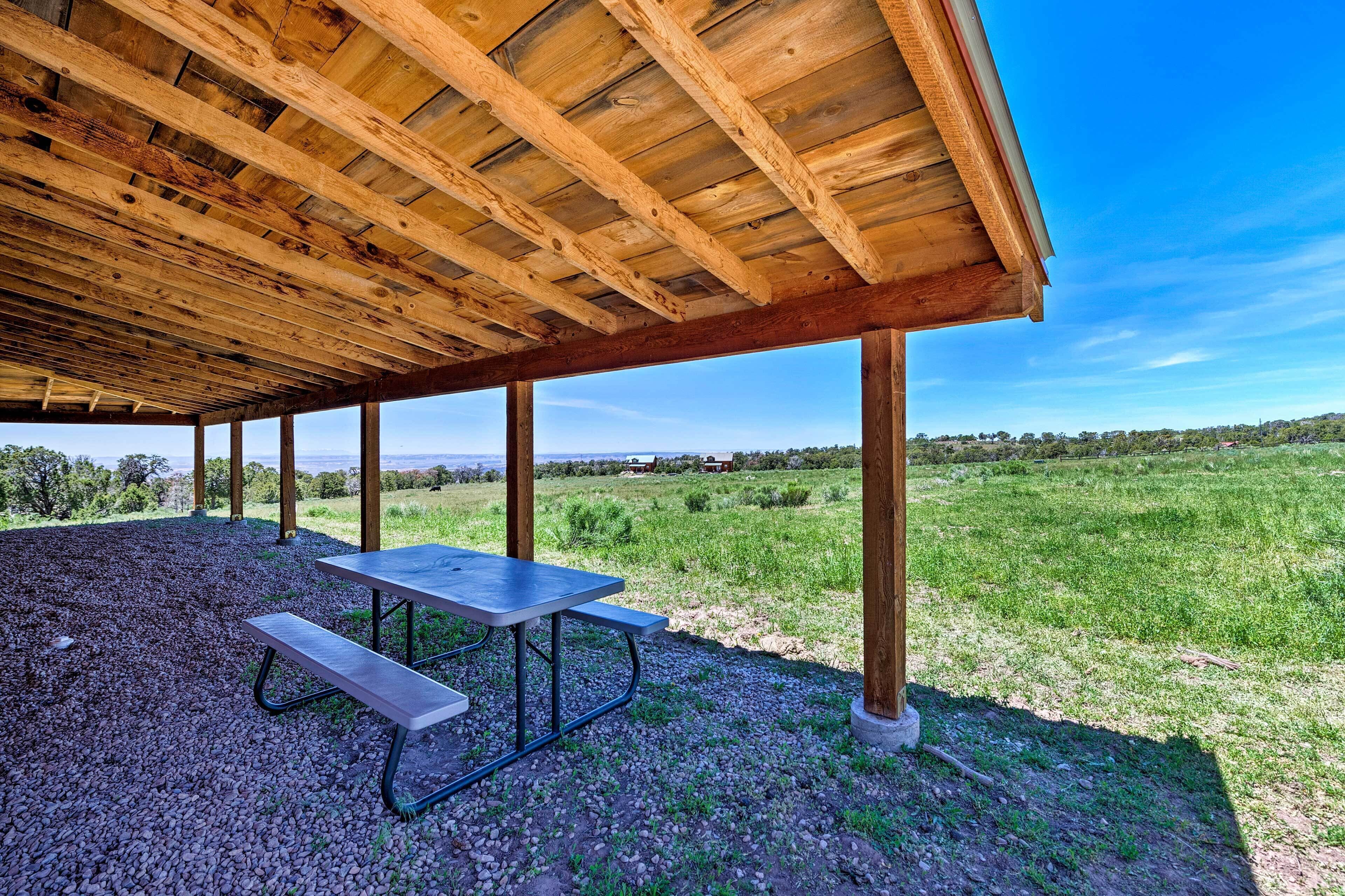5-acre Moab Studio W/bbq & Stunning Mtn Views