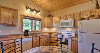 5-acre Moab Studio w/ BBQ & Stunning Mtn Views