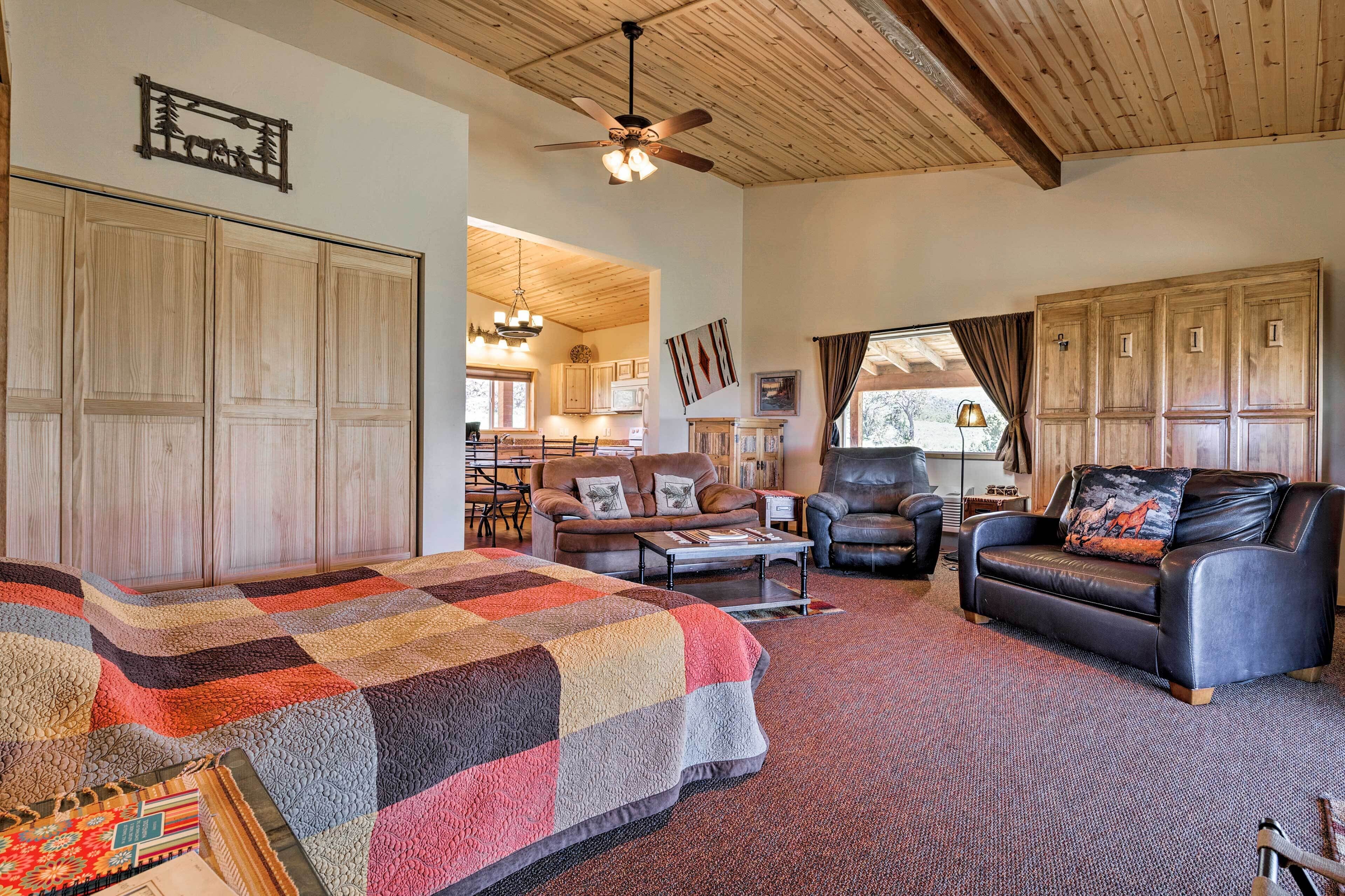5-acre Moab Studio W/bbq & Stunning Mtn Views